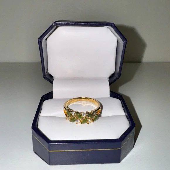 Vintage Gold Gem Ring - Picture 9 of 14